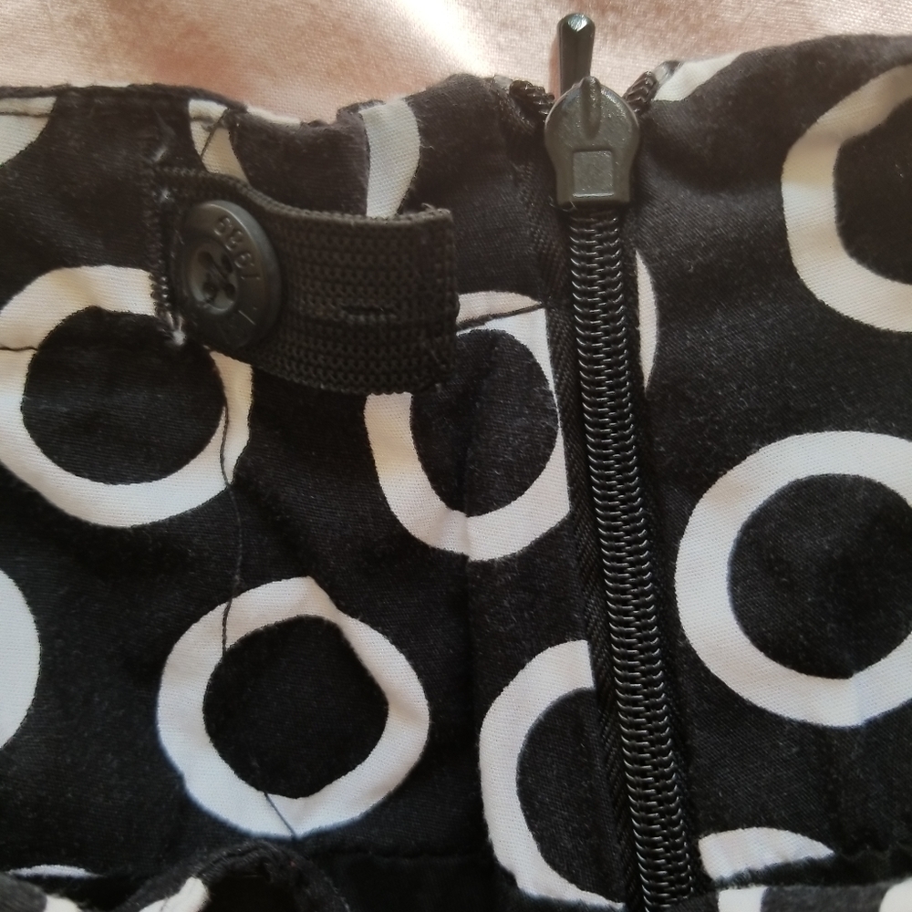 $$ Skirt - Picture 3 of 3